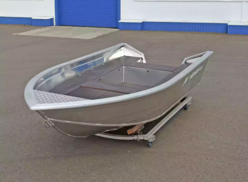 Алюминиевая лодка  Неман-420 в Тольятти
