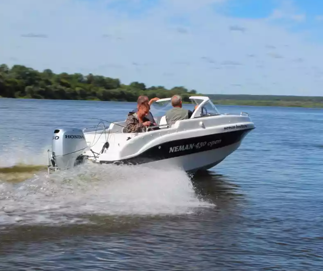 Стеклопластиковый катер Neman-450 Open в Тольятти