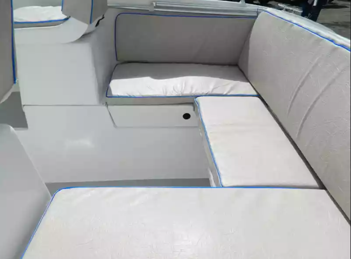 Комбинированный катер Neman-500 с каютой в Тольятти