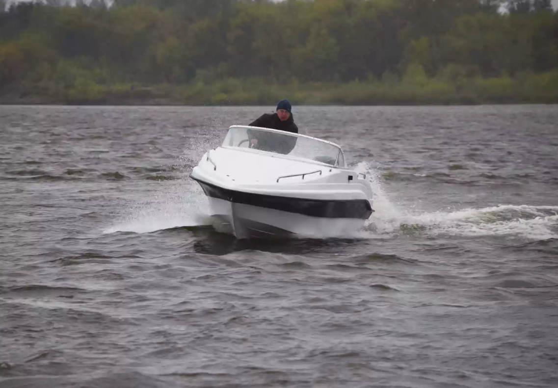 Стеклопластиковый катер Neman-500 Р в Тольятти