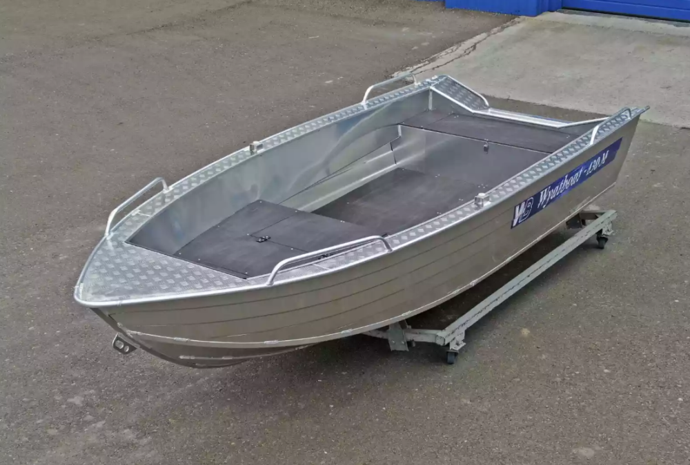 Алюминиевая лодка  Wyatboat-430М FISH в Тольятти