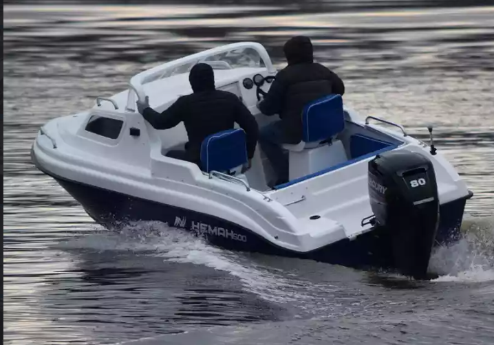 Комбинированный катер Neman-500 с каютой в Тольятти