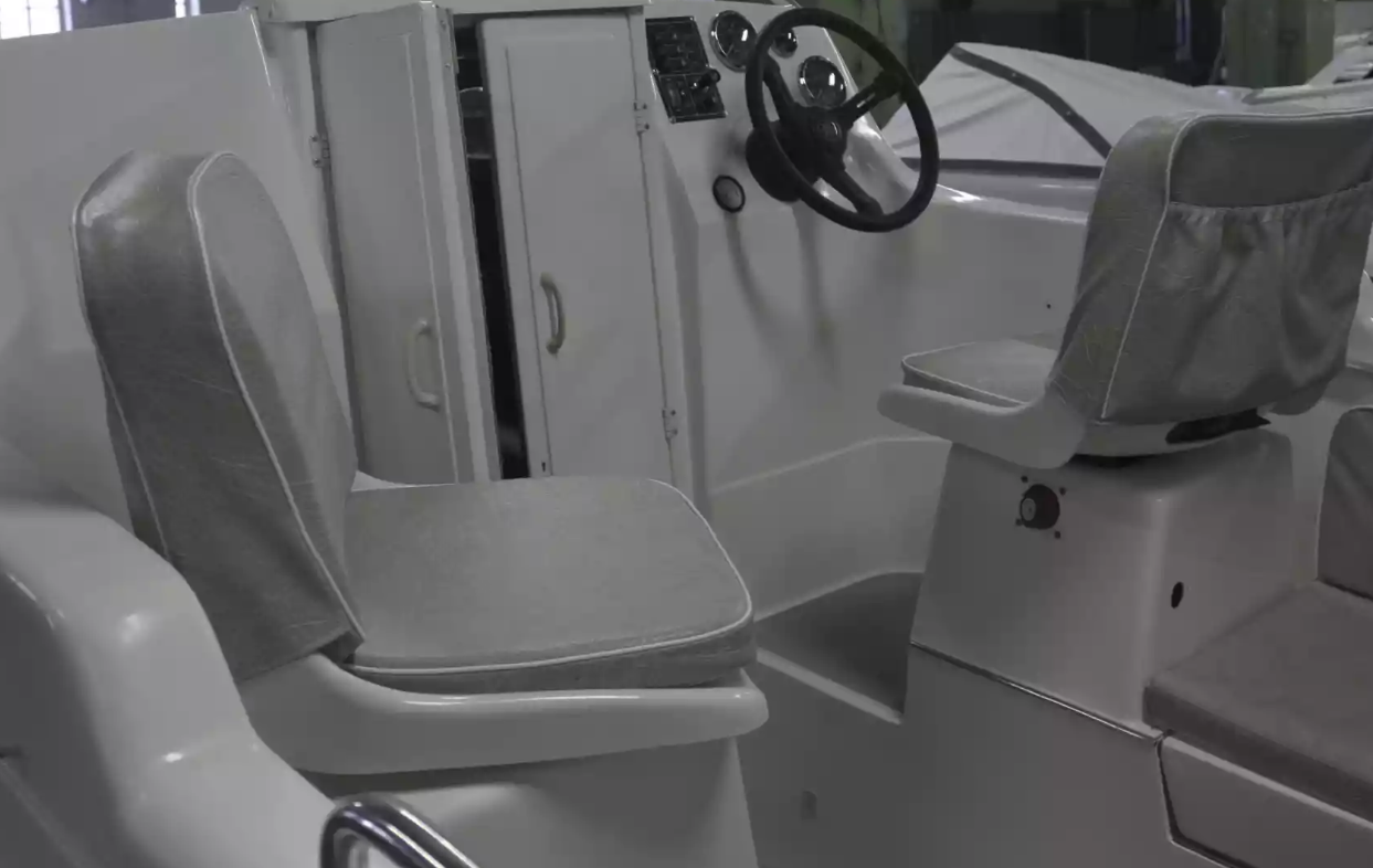 Стеклопластиковый катер Neman-500 в Тольятти