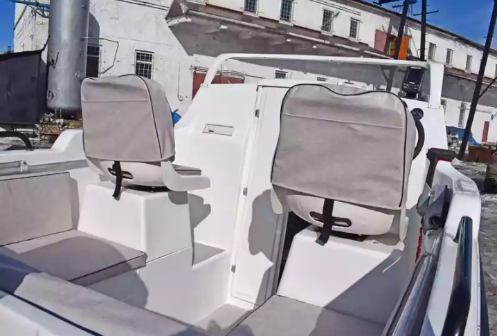 Комбинированный катер Neman-500 с каютой в Тольятти