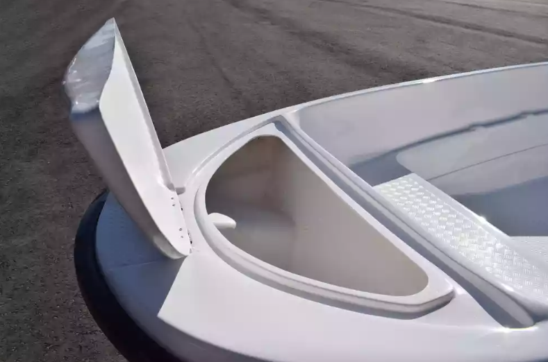 Стеклопластиковая лодка Пингвин (тримаран) в Тольятти