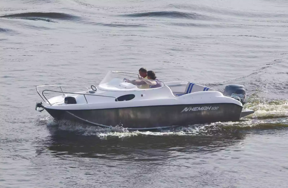 Комбинированный катер Neman-530 с каютой в Тольятти