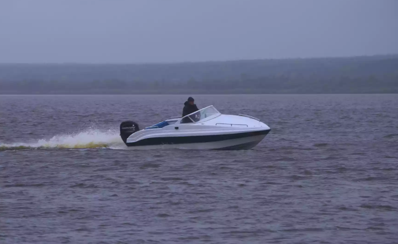 Стеклопластиковый катер Neman-500 Р в Тольятти