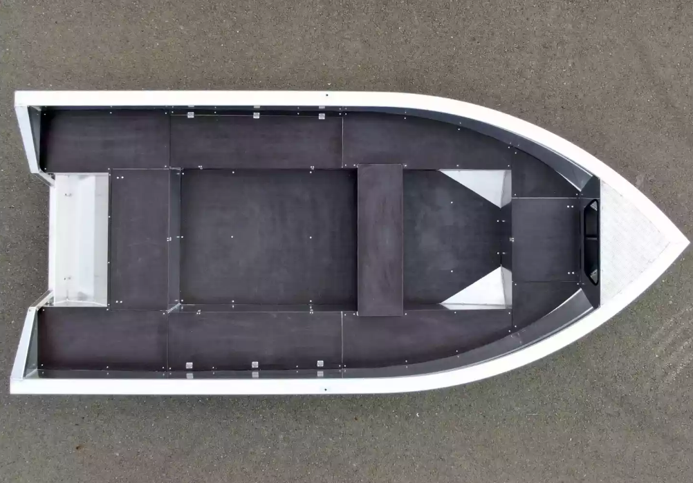 Алюминиевая лодка  Неман-420 в Тольятти