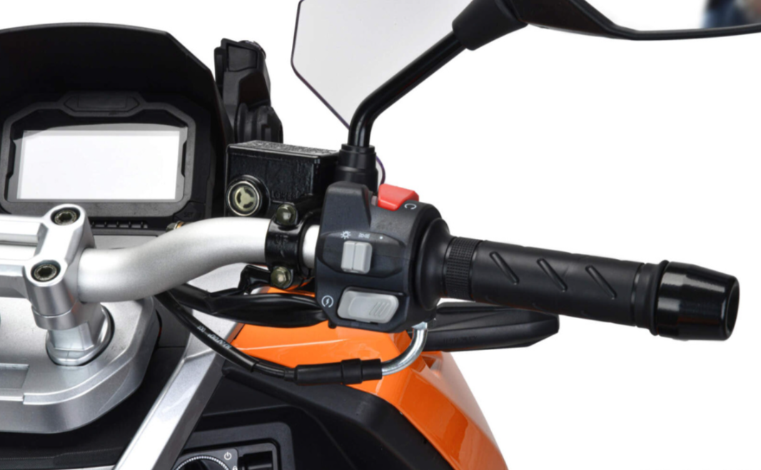 Скутер MOTOLAND (МОТОЛЕНД) T-MAX 150 в Тольятти