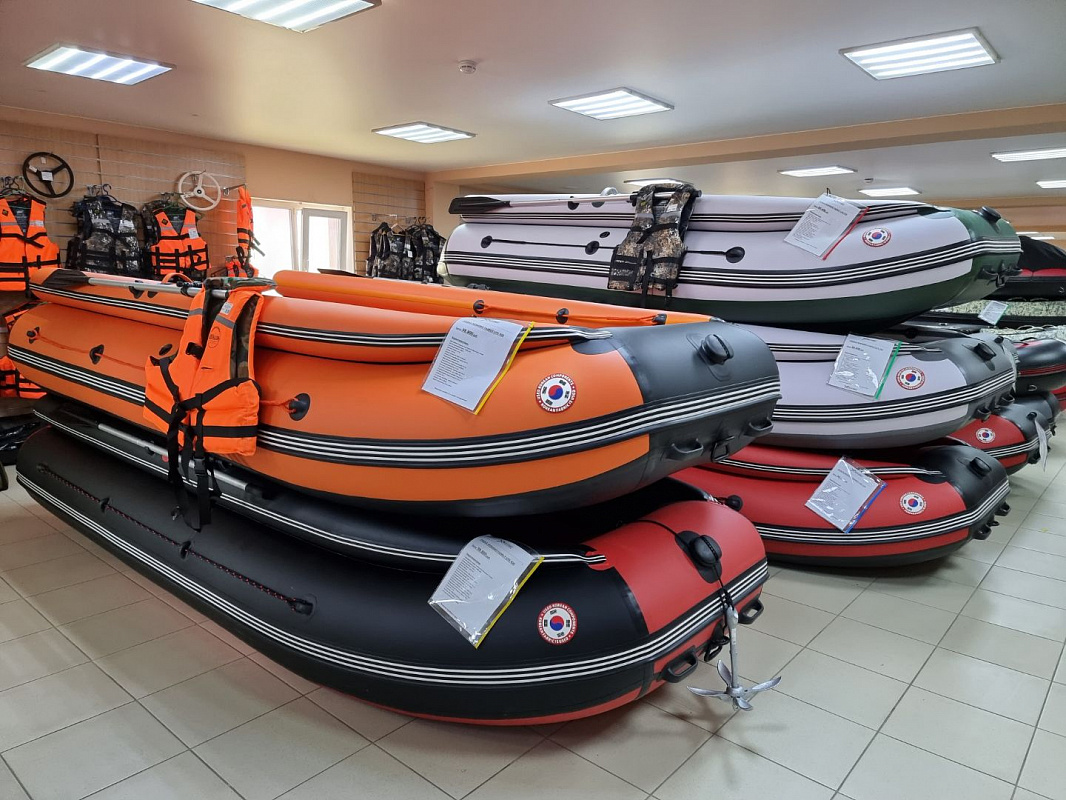 Лодка MISHIMO FAMILY LITE DF 400 в Тольятти