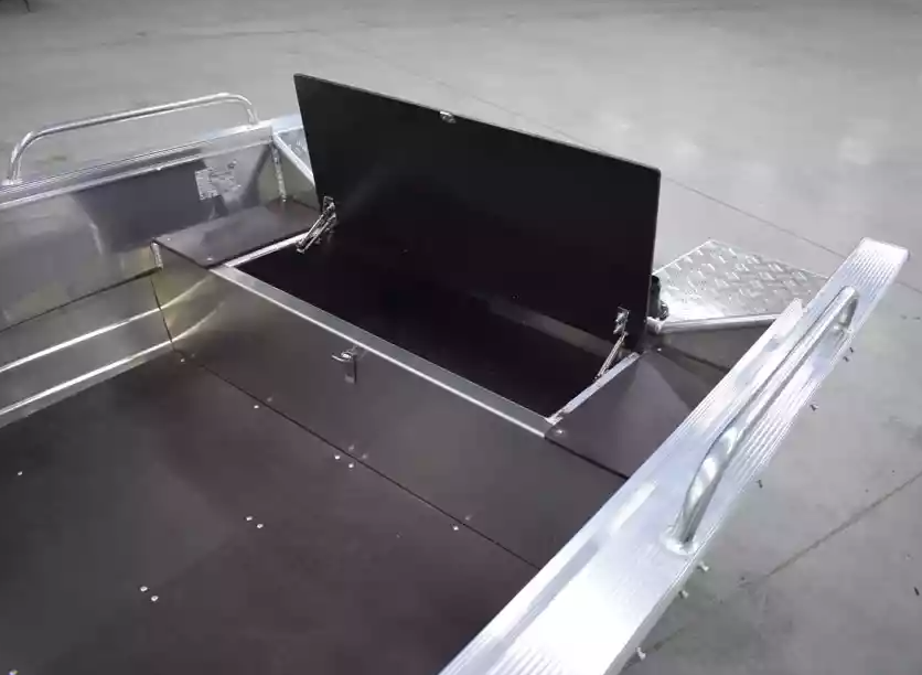 Алюминиевая лодка  Wyatboat-430 Р в Тольятти