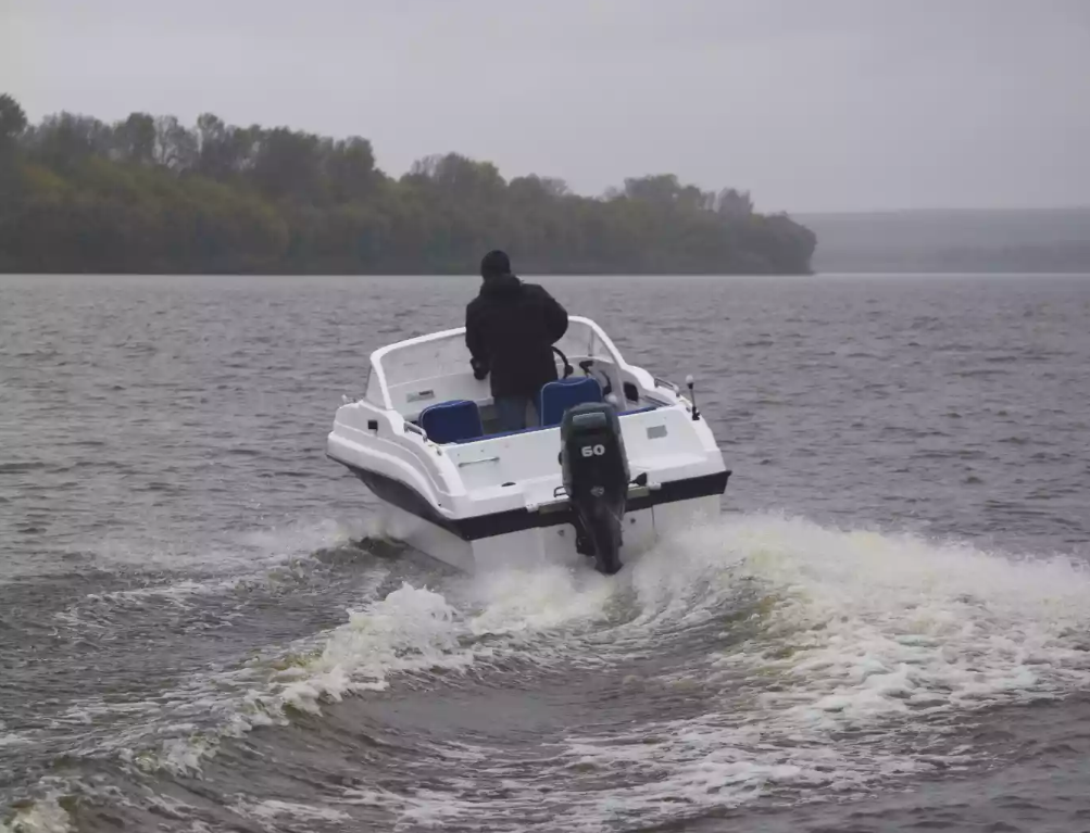 Стеклопластиковый катер Neman-500 Р в Тольятти