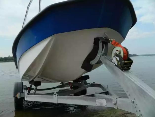 Стеклопластиковый катер Wyatboat-430 DCM (тримаран) в Тольятти