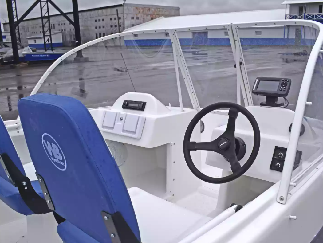 Стеклопластиковый катер Wyatboat-430DCМ (килевая) в Тольятти