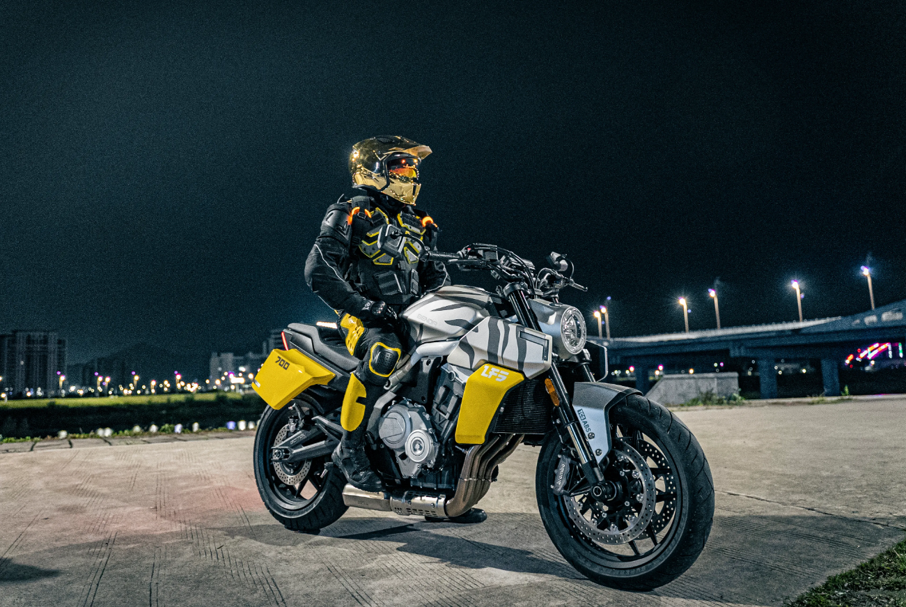 Мотоцикл Benda LFS 700 в Тольятти