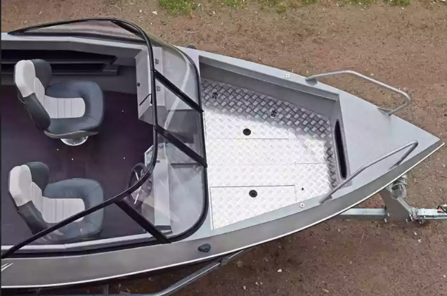 Алюминиевый катер Неман 550 DC в Тольятти