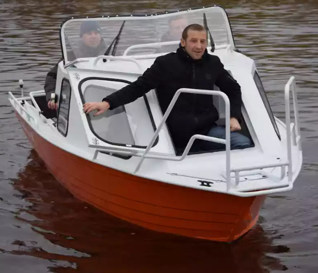 Алюминиевый катер Неман-500 (каютный) в Тольятти