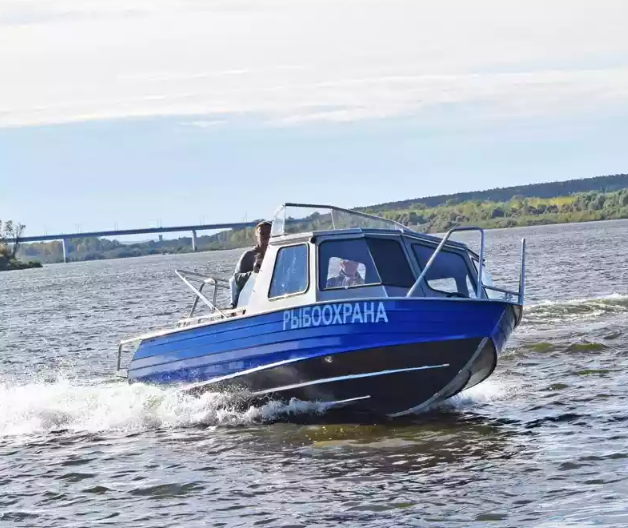 Алюминиевый катер Неман 550 с каютой в Тольятти