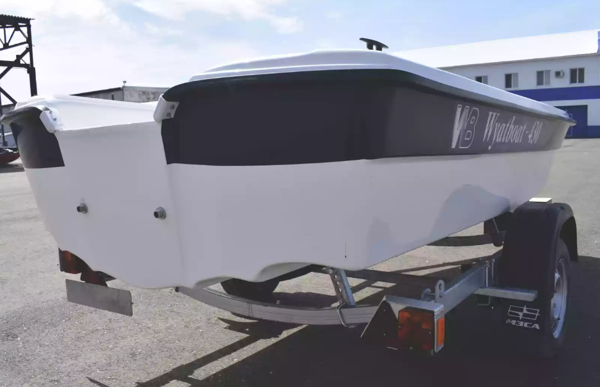 Стеклопластиковая лодка Wyatboat 430 тримаран в Тольятти