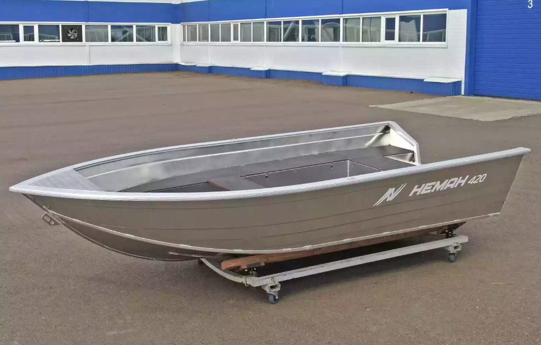 Алюминиевая лодка  Неман-420 в Тольятти