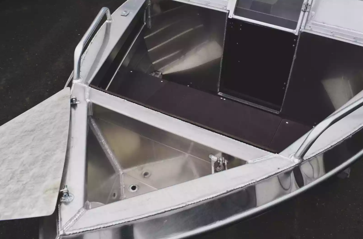 Алюминиевый катер Neman-400 DC в Тольятти