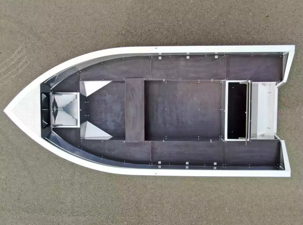 Алюминиевая лодка  Неман-420 в Тольятти