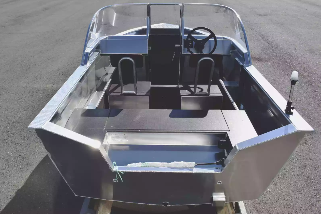 Алюминиевая лодка  Неман-400 DCM в Тольятти