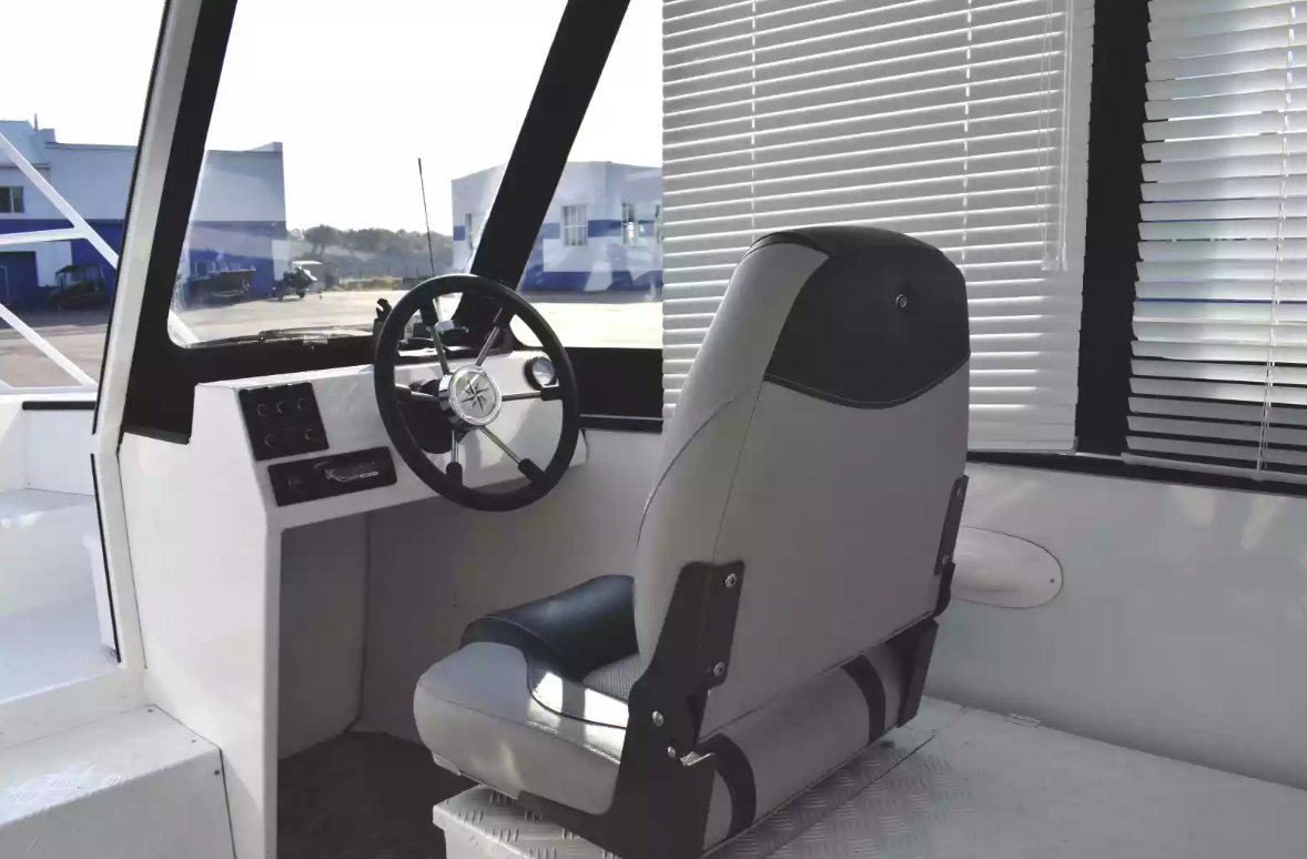 Алюминиевый катер Wyatboat-660 Cabin в Тольятти