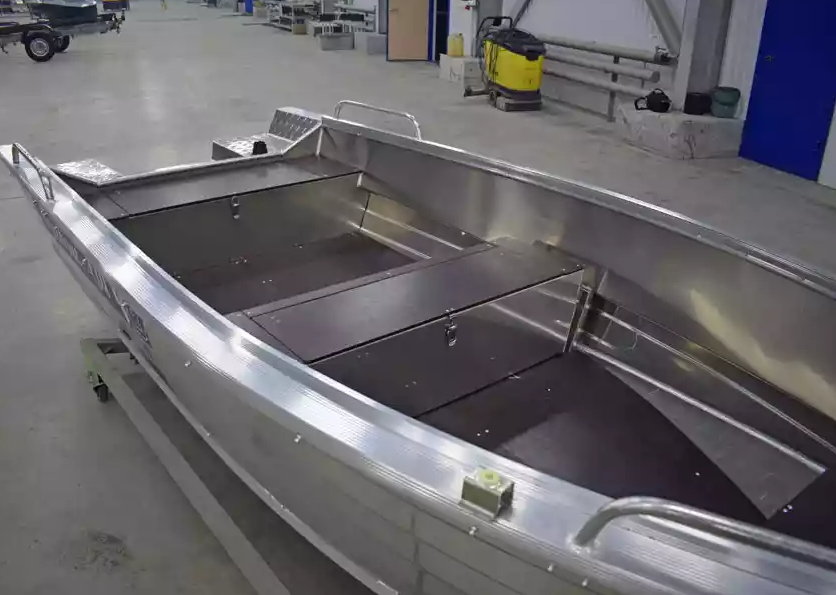 Алюминиевая лодка  Wyatboat-430 Р в Тольятти