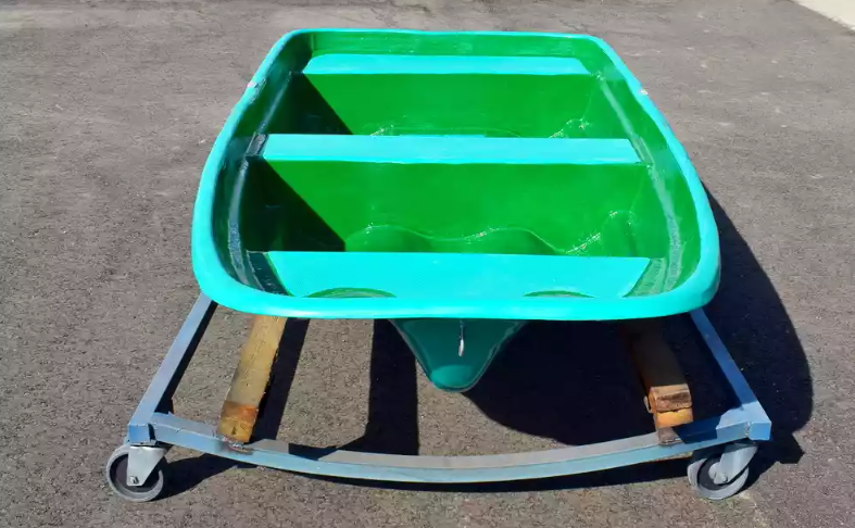 Стеклопластиковая лодка Старт (тримаран) в Тольятти