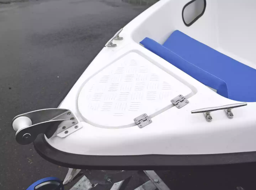 Стеклопластиковый катер Wyatboat-430DCМ (килевая) в Тольятти