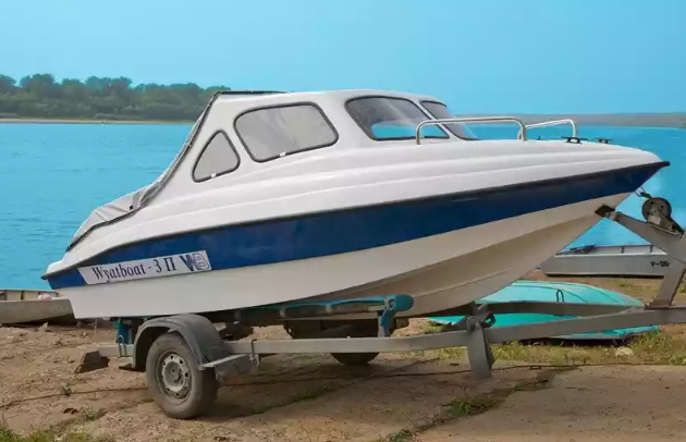 Стеклопластиковый катер Wyatboat-3 П (полурубка) в Тольятти
