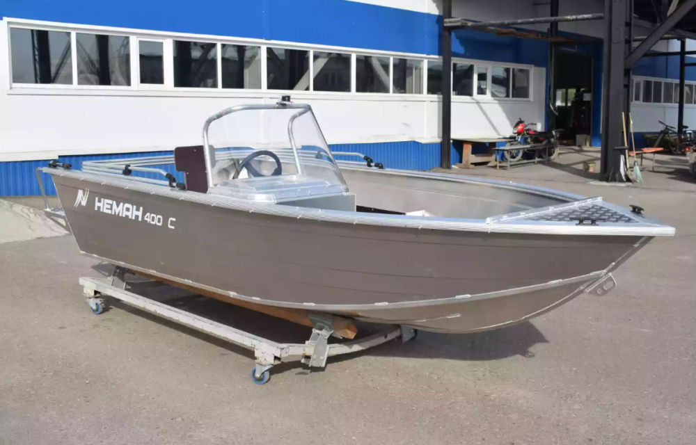 Алюминиевый катер Неман-400 С в Тольятти