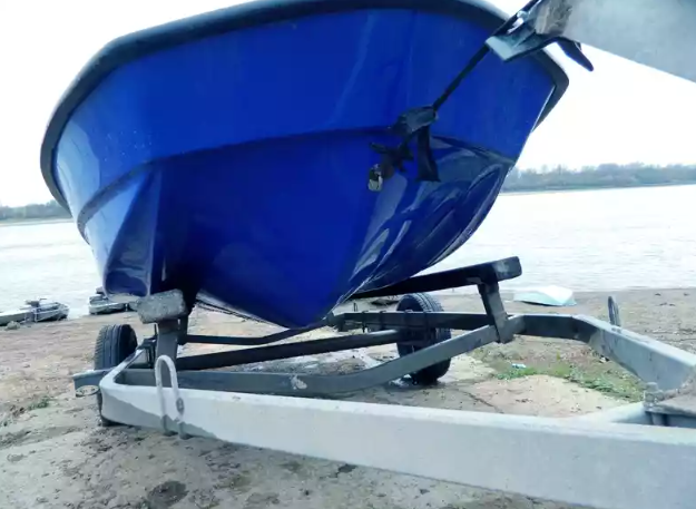 Стеклопластиковый катер Тримаран Wyatboat 430 C в Тольятти