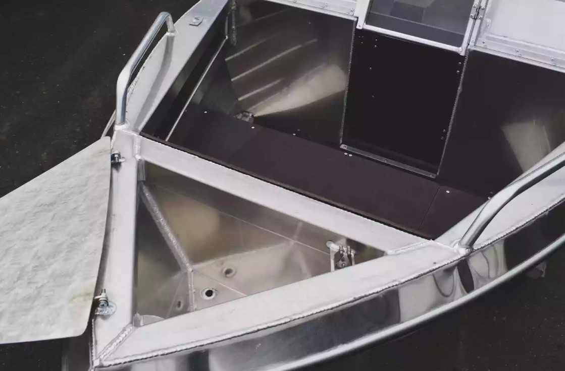 Алюминиевая лодка  Neman-400 DC в Тольятти