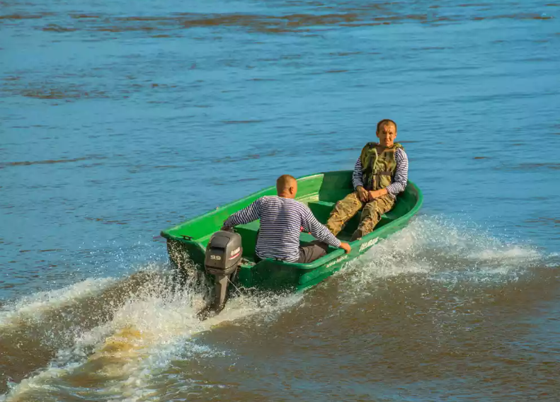 Стеклопластиковая лодка Neman-340 (тримаран) в Тольятти