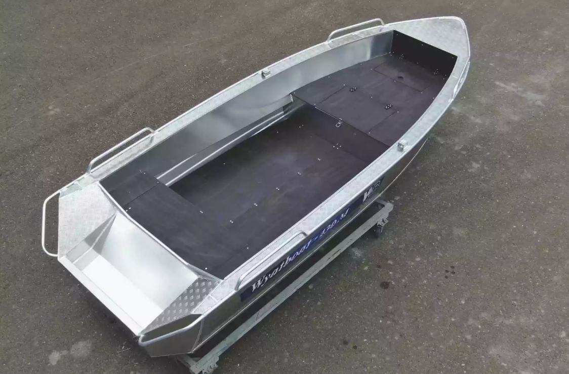 Алюминиевая лодка  Wyatboat-430М FISH в Тольятти