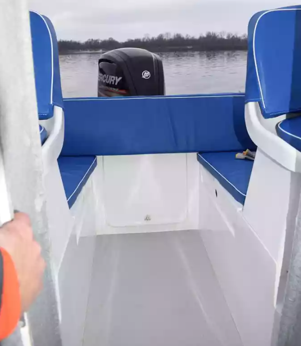 Комбинированный катер Neman-500 с каютой в Тольятти