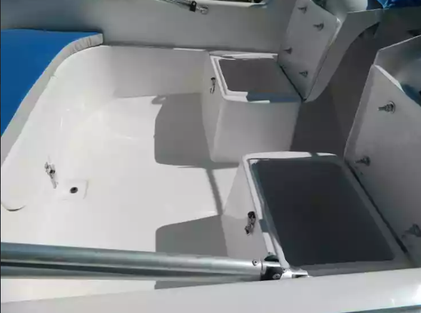 Стеклопластиковый катер Wyatboat-430 M (тримаран) в Тольятти