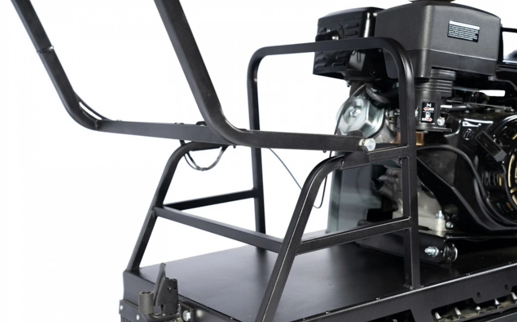 Мотобуксировщик БУРЛАК-M2 LFK 15 л.с. (передний привод, катки) в Тольятти