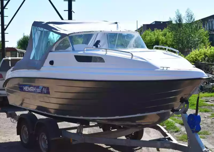 Комбинированный катер Neman-550 с каютой в Тольятти
