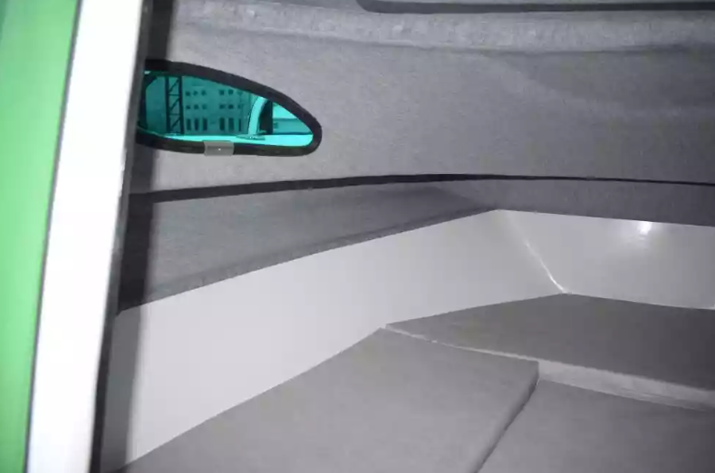 Стеклопластиковый катер Neman-530 с каютой в Тольятти