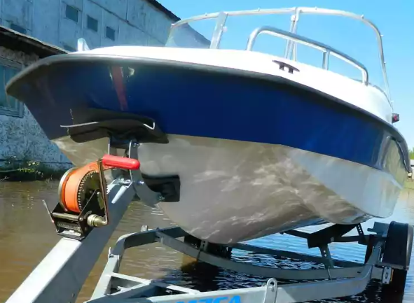 Стеклопластиковый катер Wyatboat-430 M (тримаран) в Тольятти