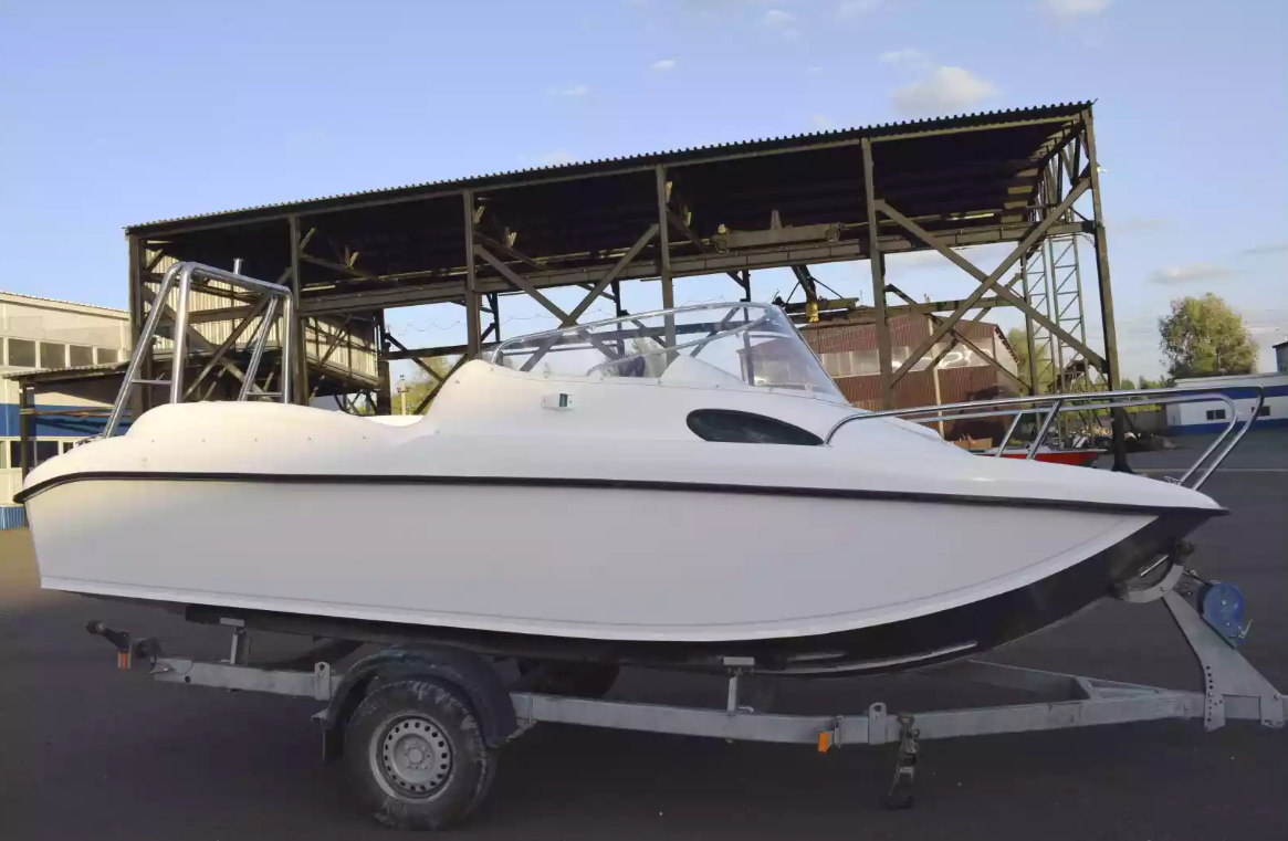 Комбинированный катер Neman-530 с каютой в Тольятти