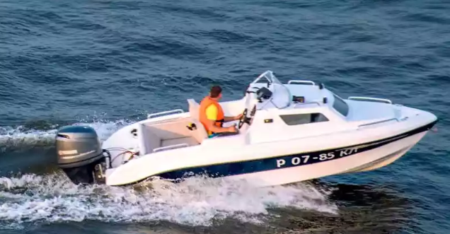 Стеклопластиковый катер Neman-500 в Тольятти