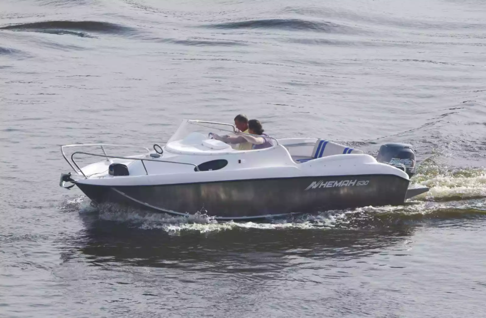 Комбинированный катер Neman-530 с каютой в Тольятти