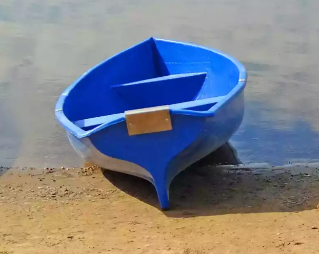 Стеклопластиковая лодка Омуль в Тольятти