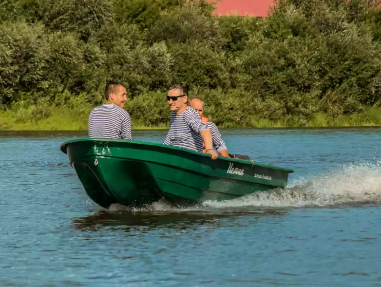 Стеклопластиковая лодка Neman-340 (тримаран) в Тольятти