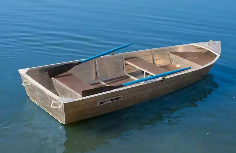 Алюминиевая лодка Вятка-Профи 32 в Тольятти