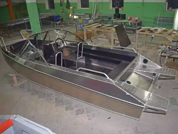 Алюминиевый катер Неман-500 DC (без покраски) в Тольятти